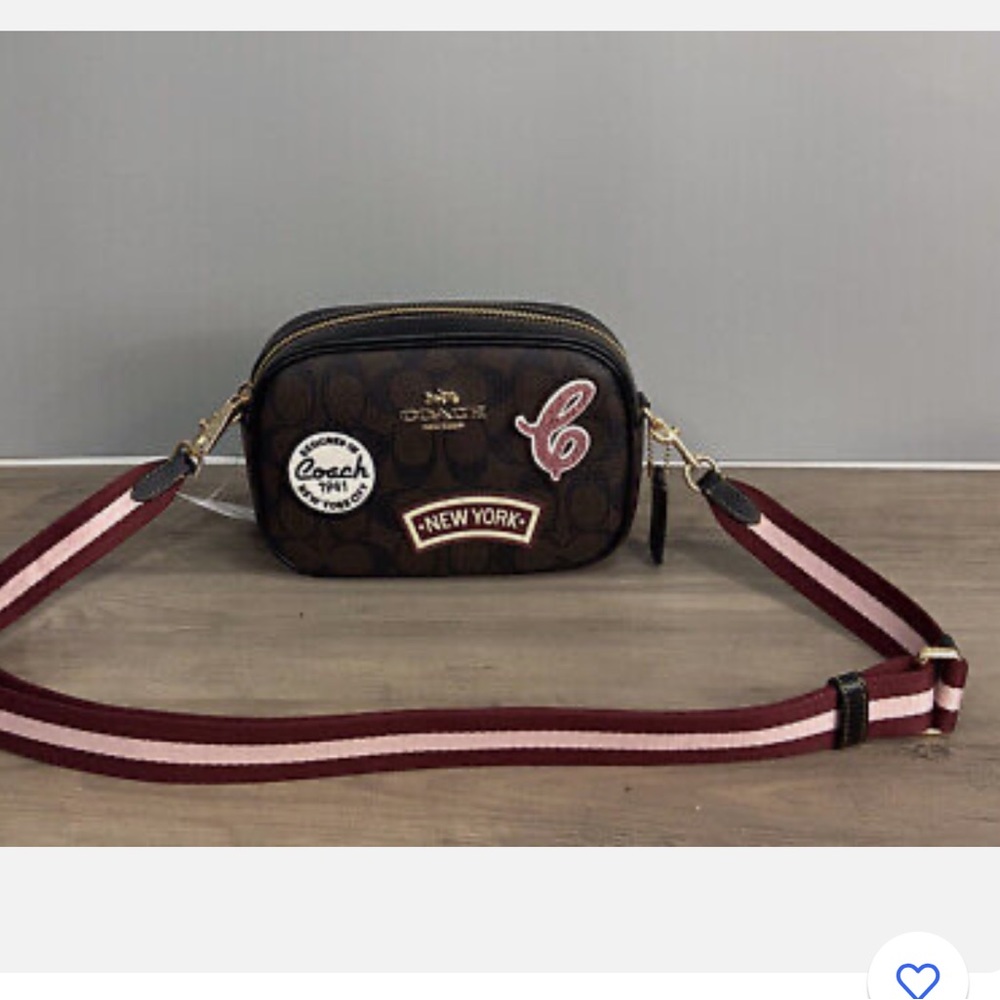 NWT Coach Mini Jamie Camera Bag In Signature
Canvas With Ski Patches - Picture 7 of 10